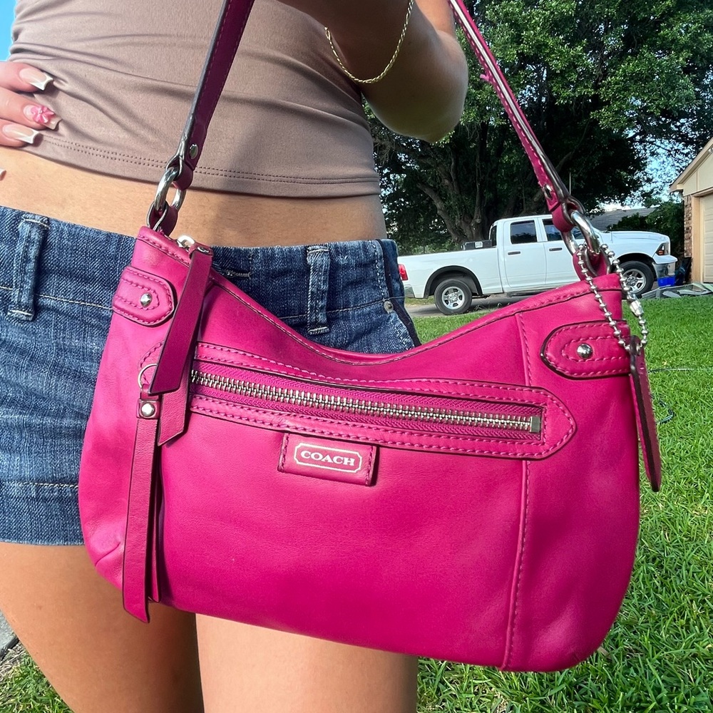 Wonderful pink coach side bag